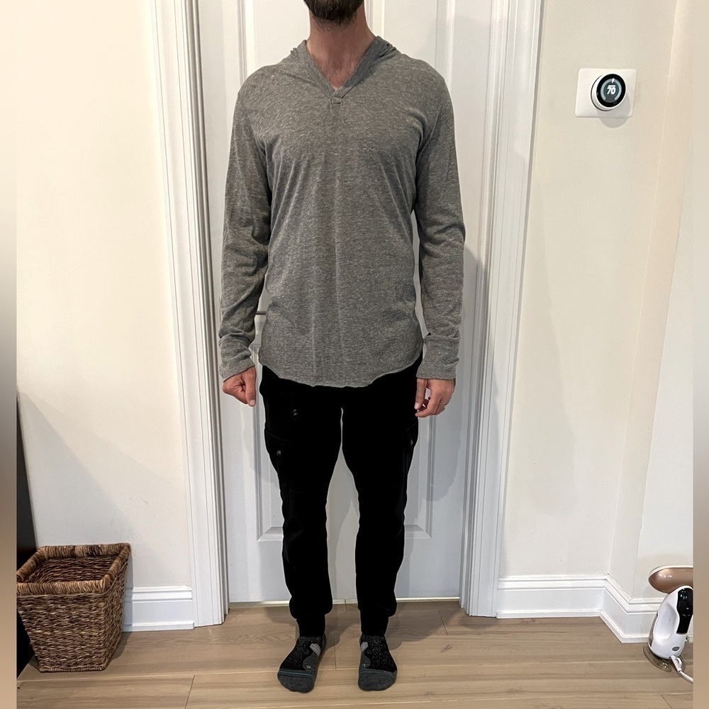 Alternative earth Mens tops tee | long sleeve gray tshirt with hood size XL